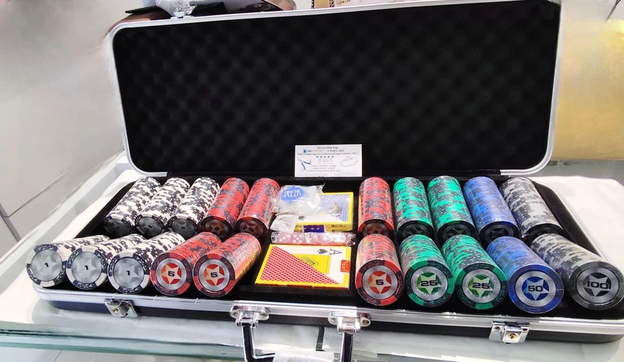 מזוודה ערכת פוקר מקצועית 500 צ'יפים 5098 Poker Pro