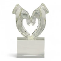 פסל ידי אהבה קריסטל לחריטה 7417104
