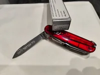 ויקטורינוקס ספרטן SPARTAN 1.7804 עם פנס לד VICTORINOX