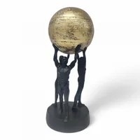 פסל מגלרית האדם 3284 אתה מעל כולם