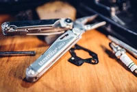 אולר רב תכליתי Wave plus לדרמן נרתיק כלול Leatherman